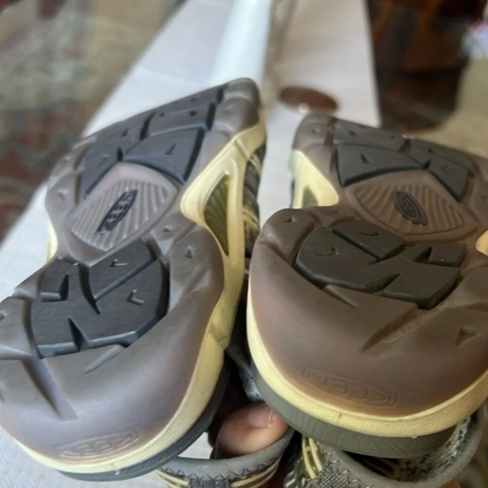 Keen Newport H2 sandals, size9 / EUR38.5